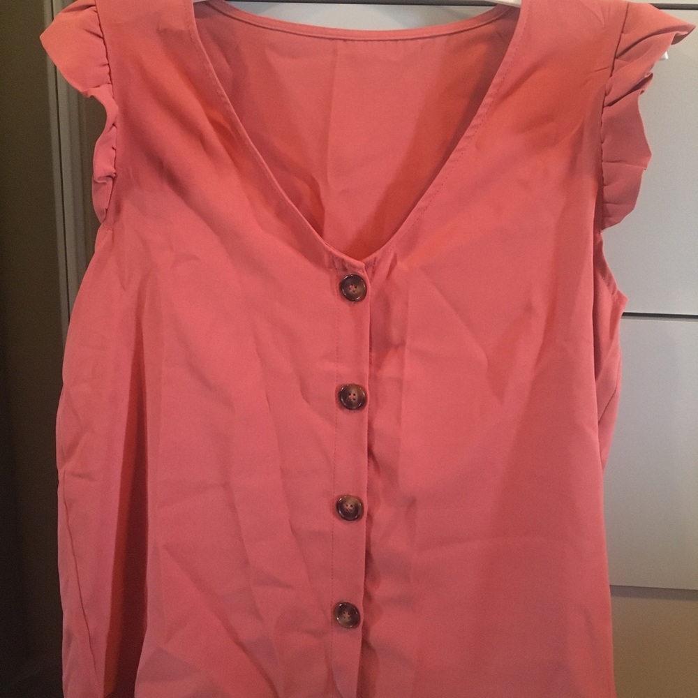 NWOT Women button up top